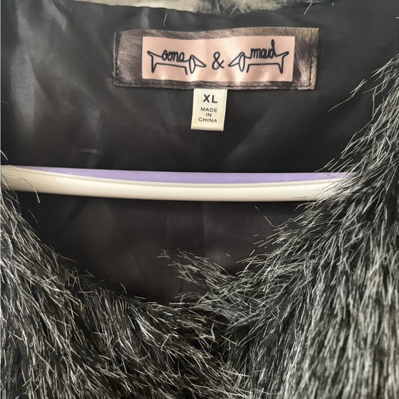 Faux Fur Gray Vest - Picture 4 of 4